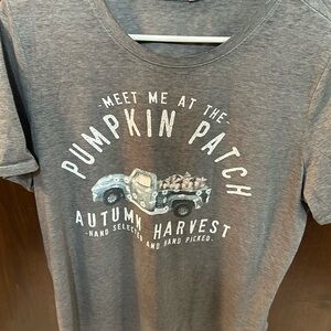 Maurices Women’s Pumpkin Patch t-shirt size OX